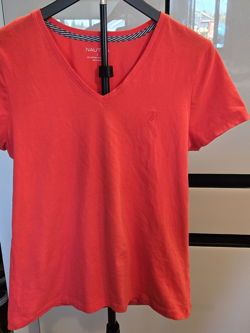 Nautica Women's V-Neck Short Sleeve Tee Bright Redish Pink Size Large